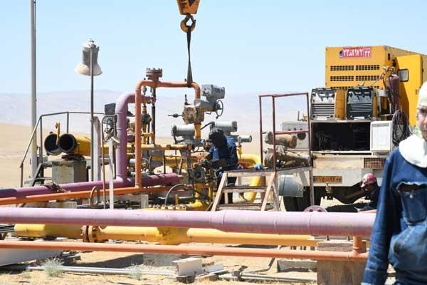 عملیات تعویض تاج چاه شماره ٣٦ خانگیران بدون حضور دکل 2
