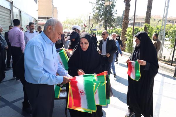 حضور گسترده کارکنان شرکت زاگرس جنوبی در راهپیمایی روز قدس 19