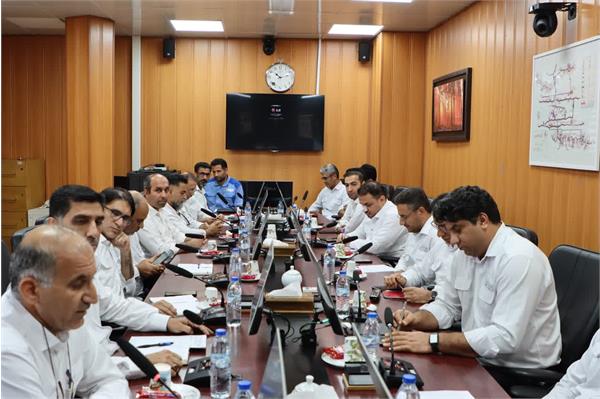 بازدید سرپرست شرکت زاگرس جنوبی از منطقه عملیاتی پارسیان 4