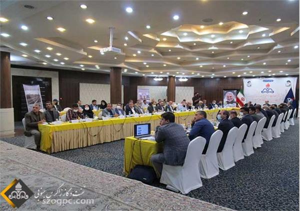 برگزاری نشست مدیر عامل شرکت نفت مناطق مرکزی ایران با مدیرعامل و مدیران نفت و گاز غرب 4