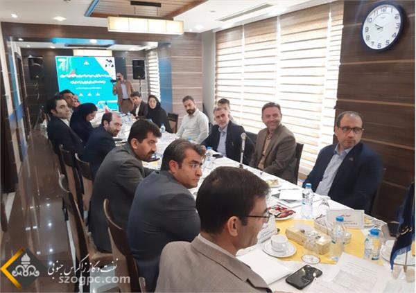 جلسه هم افزایی مدیریت برنامه ریزی شرکت نفت مناطق مرکزی ایران و شرکت های تابعه برگزار شد 4