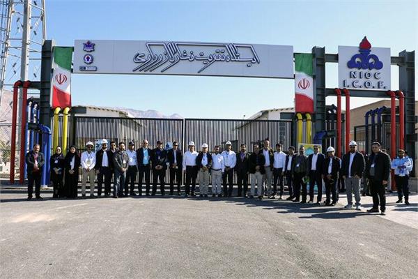 بازدید اصحاب رسانه از ایستگاه تقویت فشار گاز وراوی 22