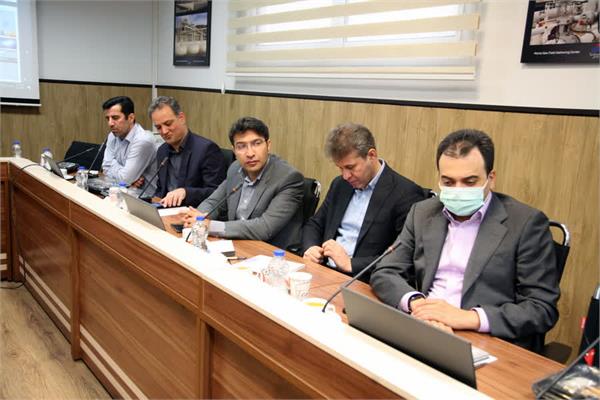 جلسه بررسی و ارائه راهکارهای حل مسائل مدیریت مالی شرکت نفت مناطق مرکزی ایران 6