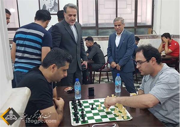 رقابت ورزشکاران در رشته های مختلف اولین المپیاد فرهنگی _ ورزشی شرکت نفت مناطق مرکزی ایران 10