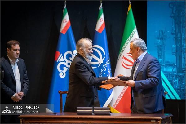 آیین امضای قراردادهای فشارافزایی میدان پارس جنوبی 4