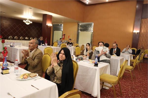 مراسم تجلیل از بازنشستگان با حضور کارکنان و همسران 24