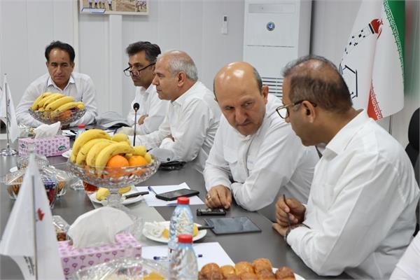 بازدید مدیرعامل و مدیر مهندسی و ساختمان شرکت نفت مناطق مرکزی و‌ هیأت همراه از میدان خارتنگ 8