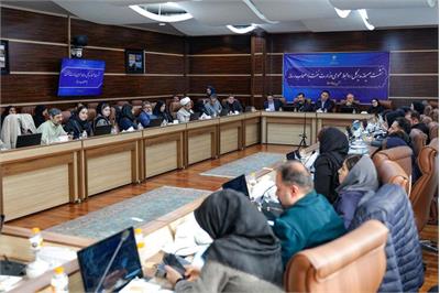 نشست هم‌اندیشی روابط عمومی وزارت نفت با خبرنگاران