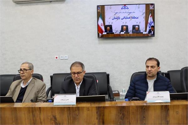 بازدید مدیر عامل شرکت بهره‌برداری نفت و گاز زاگرس جنوبی و هیات همراه از مناطق عملیاتی 5