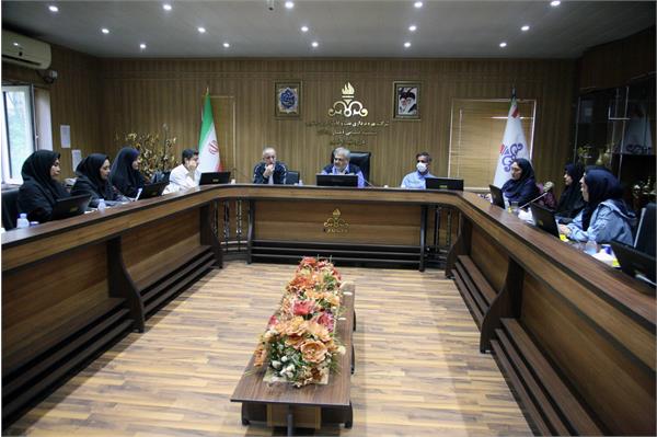 بازدید جمعی از بانوان متخصص از مناطق عملیاتی شرکت بهره برداری نفت و گاز زاگرس جنوبی 9