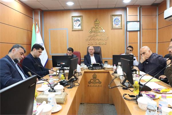 جلسه ای با حضور مدیر عامل و روسای خدمات پشتیبانی مناطق عملیاتی 2