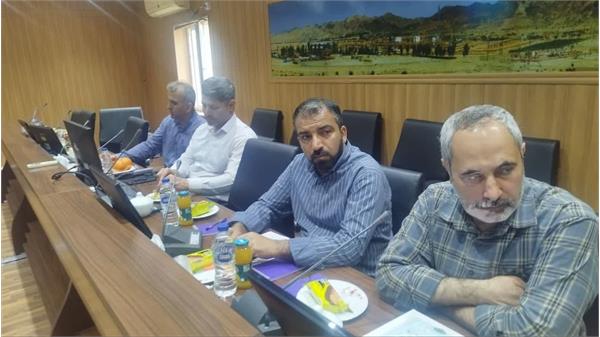 جلسه هم اندیشی فرمانده محترم پایگاه مقاومت بسیج شرکت بهره‌برداری نفت و گاز زاگرس جنوبی 3