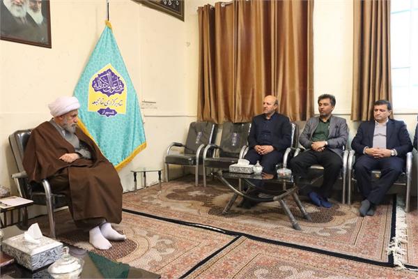 دیدار مدیر عامل با امام جمعه (1403) 3