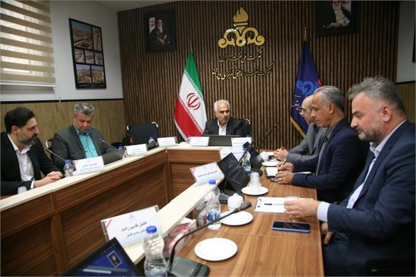 موفقیت در اخذ گواهینامه استانداردهای ایزو در شرکت نفت مرکزی 22