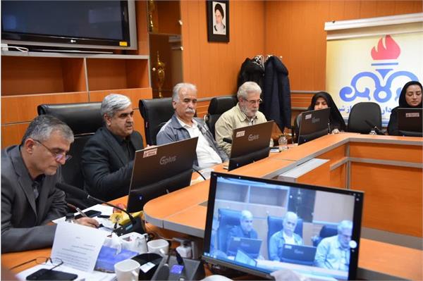 نشست بررسی و رفع مشکلات کارکنان شرکت بهره برداری نفت و گاز شرق 4