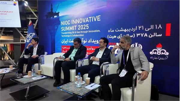 دومین روز بازدید مدیر عامل از بیست و نهمین نمایشگاه صنعت نفت 17