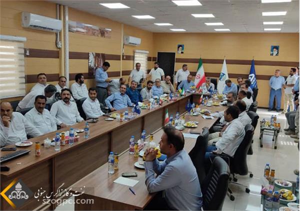 بازدید مدیرعامل شرکت نفت مناطق مرکزی ایران از ایستگاه‌ تقویت فشارگاز منطقه بیات دهلران 8