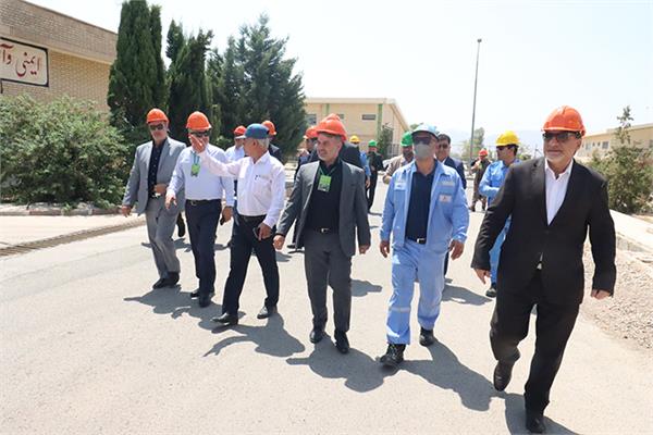 بازدید مدیر عامل شرکت نفت مناطق مرکزی ایران از منطقه عملیاتی سروستان و سعادت آباد 1
