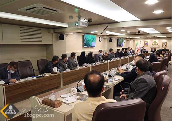 اولین جلسه شورای هماهنگی حقوقی و قراردادی شرکت های تابعه صنعت نفت در استان فارس 5