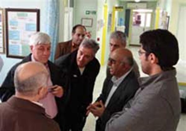 بازدید رئیس سازمان بهداشت و درمان صنعت نفت فارس از منطقه عملیاتی پارسیان