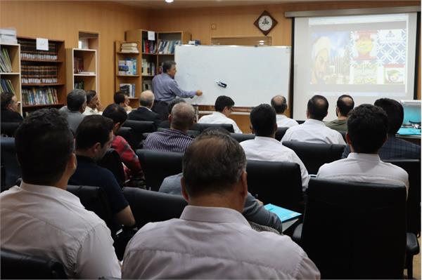 کارگاه تدوین سند مدیریت فوریتهای پزشکی(MERP ) مرتبط با شرکت نفت مناطق مرکزی ایران 8