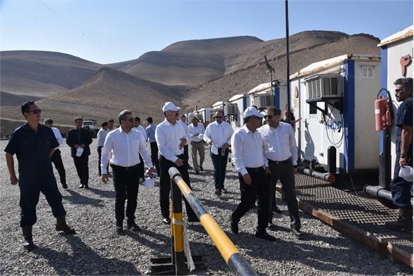 بازدید از طرح توسعه میدان توس مدیر عامل شرکت نفت مناطق مرکزی ایران 17