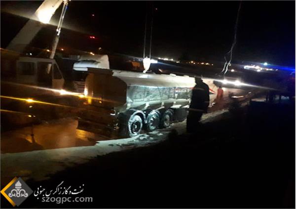 نشتی تانکر سوخت سروستان 10
