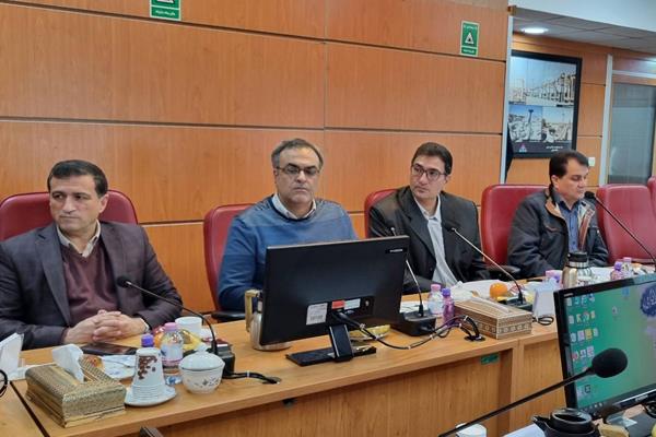 جلسه مدیریت بحران نفت مرکزی در شرکت بهره برداری نفت و گاز زاگرس جنوبی 6