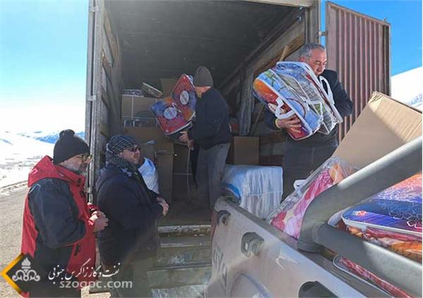 توزیع اقلام مورد نیاز زلزله زدگان خوی 9