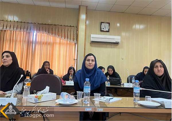 دوره آموزشی فشرده ویژه بانوان شاغل در شرکت نفت مناطق مرکزی ایران 3