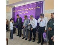 توزیع بسته های نوشت افزار، ویژه دانش آموزان نیازمدند استان ایلام 4