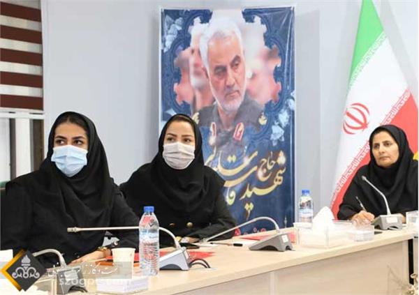 برگزاری سمینار تقویت عزت نفس در بانوان توسط زاگرس جنوبی 9