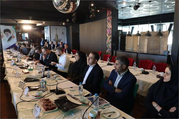 جلسه پیش بینی بهره دهی چاه های شرکت نفت مناطق مرکزی ایران / شرق و سراجه قم 8