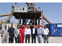 بازدید مدیرعامل شرکت نفت مناطق مرکزی ایران از پروژه توسعه میدان گازی توس 1
