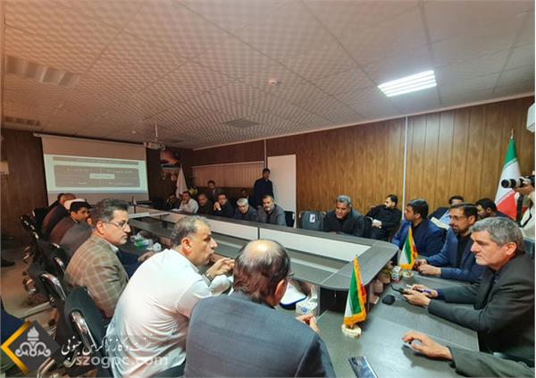 بازدید استاندار فارس از منطقه خشت 16