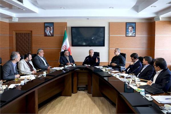 پایش‌های میدانی ریاست جمهوری از معاونان و مدیران ارشد وزارت نفت در حوزه انرژی کشور 8