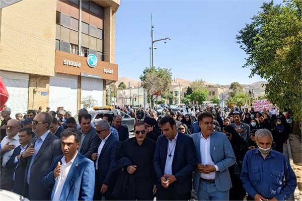 مراسم تشییع شهدای عملیات تروریستی حرم مطهر شاهچراغ (ع) 7