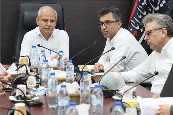 برگزاری جلسات مقدماتی مدیریت امور فنی در مناطق عملیاتی در رابطه با پیش بینی بهره دهی چاه ها 6