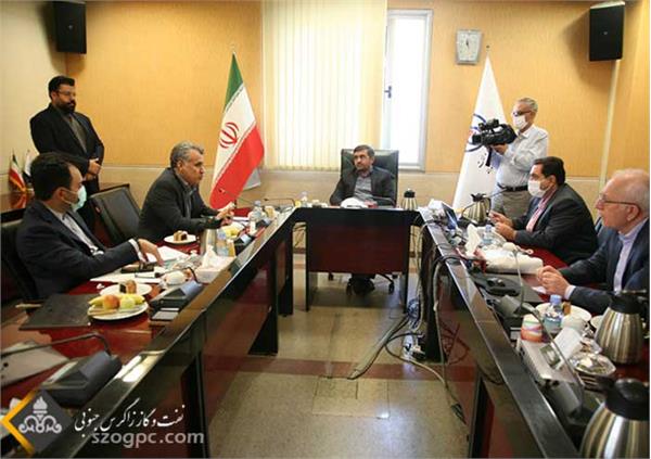 نشست مشترک مدیرعامل شرکت نفت مناطق مرکزی ایران با رئیس پژوهشگاه صنعت نفت 17