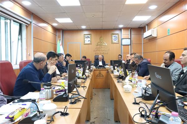 جلسه ای با حضور مدیر عامل و روسای خدمات پشتیبانی مناطق عملیاتی 3