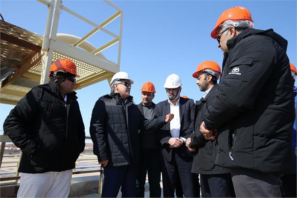 بازدید مدیر عامل شرکت نفت مناطق مرکزی از منطقه عملیاتی سراجه قم 21