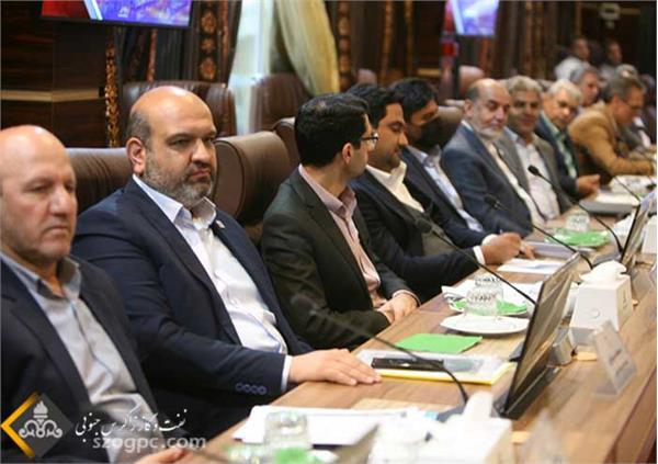 نشست صمیمی مدیرعامل با مدیران ارشد شرکت نفت مناطق مرکزی ایران 6