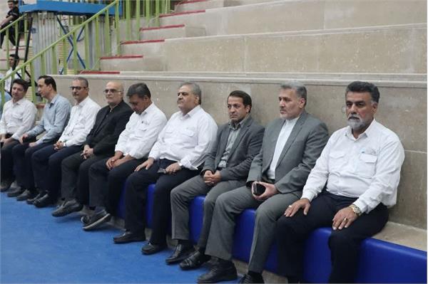 برگزاری مسابقات فوتسال کارکنان شرکت بهره برداری نفت و گاز زاگرس جنوبی 7