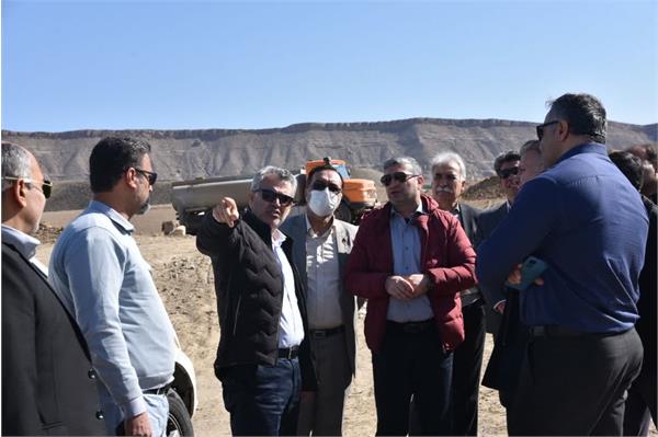 بازدید مدیرعامل شرکت نفت مناطق مرکزی ایران از میدان گازی توس 8