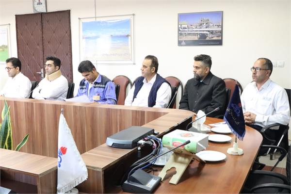 دیدار نوروزی مدیر عامل با کارکنان منطقه عملیاتی نار و کنگان 14