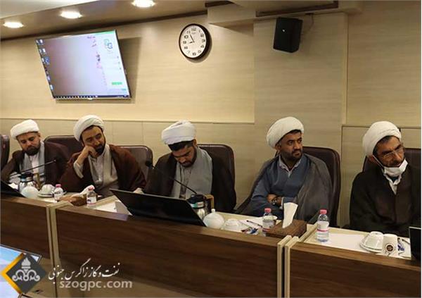 جلسه روحانیون مناطق و ستاد شیراز 15