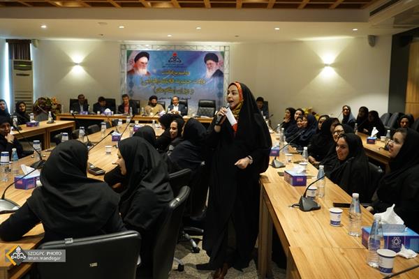 تجلیل از بانوان شاغل در شرکت بهره برداری نفت و گاز زاگرس جنوبی 6
