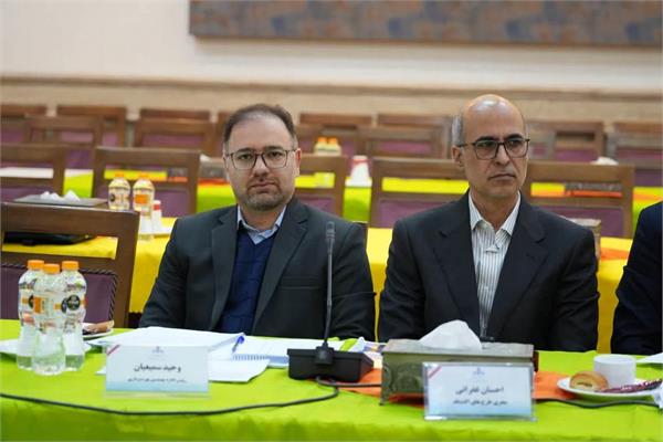 نشست پیش بینی بهره دهی چاه های شرکت نفت مناطق مرکزی ایران نیمه نخست سال ۱۴۰۵ 21