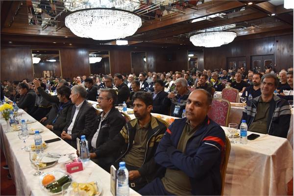 آیین اختتامیه مسابقات ورزشی کارکنان ۴۵ سال و بالاتر نفت مرکزی 29