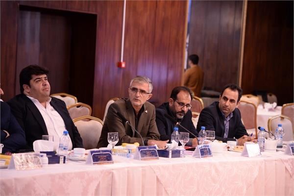 نخستین دوره آموزشی آشنایی با قوانین و مقررات رسیدگی به تخلفات اداری کارکنان 14